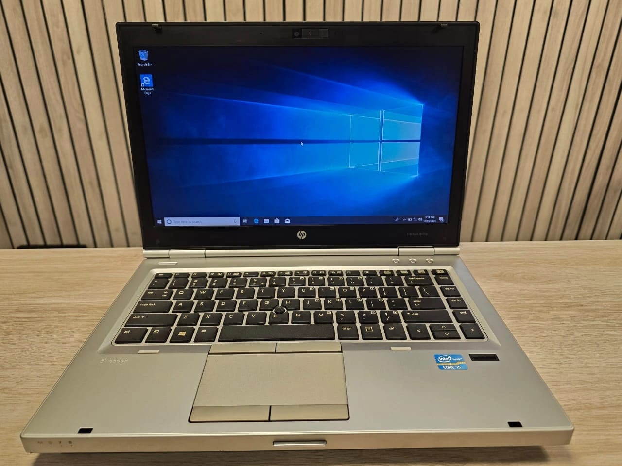 HP EliteBook 8460P-2 Front View